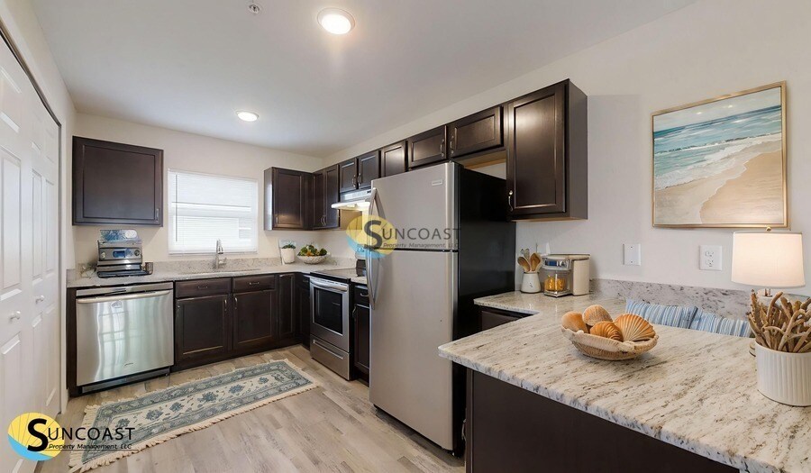 Foto principal - 8112 Juniper Rd