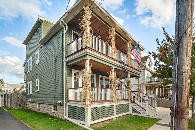 Building Photo - 23 Brimmer St