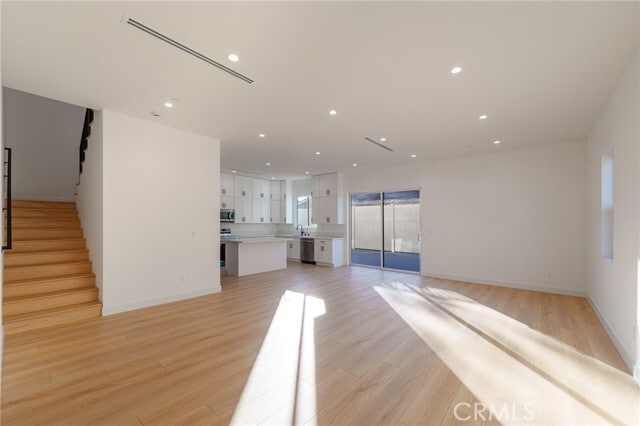 Building Photo - 14121 Emelita St