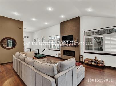 Foto del edificio - 10244 Sacramento Way