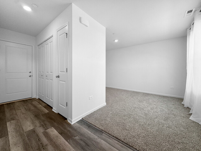 Building Photo - 309 Basin Ct