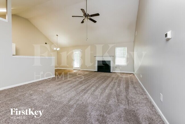 Building Photo - 2025 Boulder Gate Dr