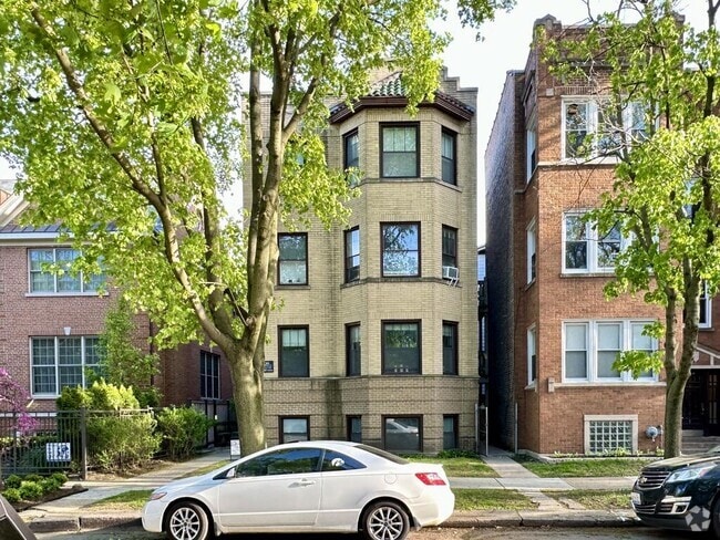 Building Photo - 2131 W Giddings St