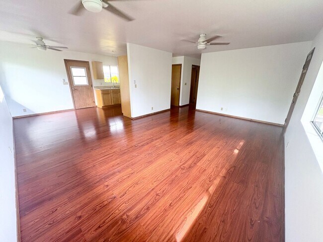 Foto del edificio - Freshly Renovated 3BR Home in Desirable Ka...