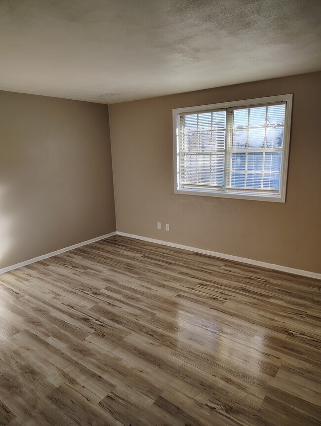 Foto del edificio - 1353 N 2nd St