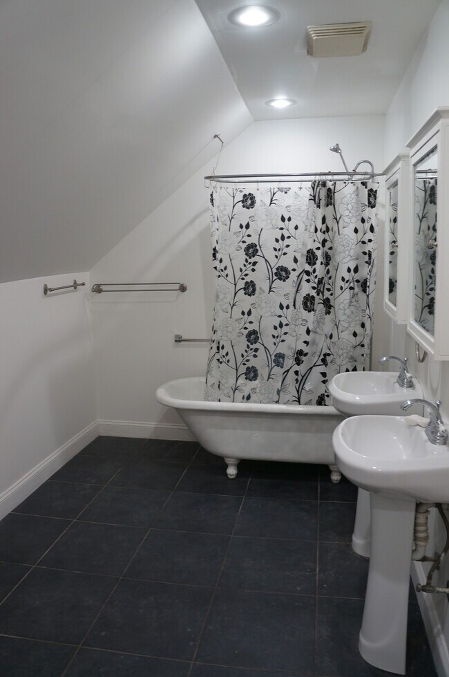 Foto del edificio - 1925 W 21st St