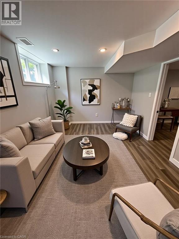 Photo du bâtiment - 33 E 34th St