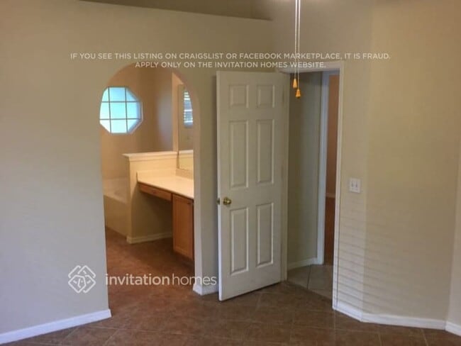 Building Photo - 592 Wekiva Bluff St