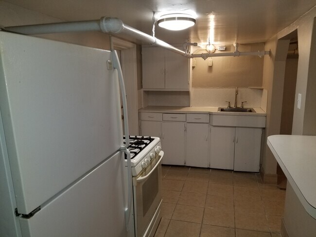 Foto del edificio - 1047 S 32nd St
