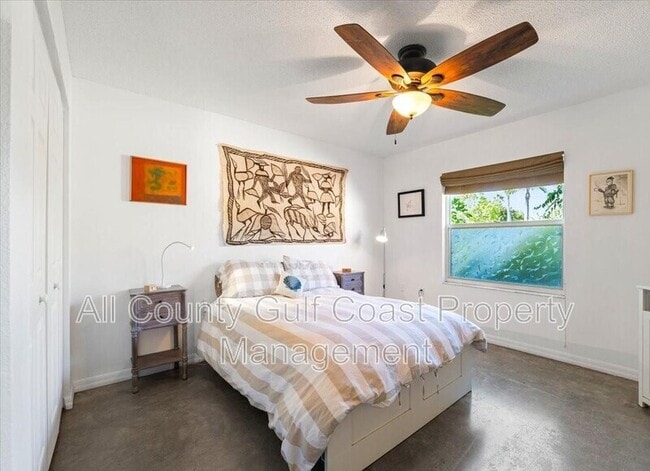 Building Photo - 2513 Lantana Ln