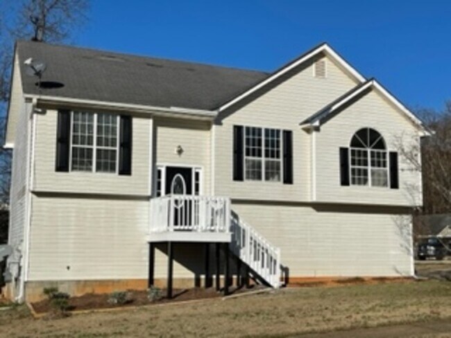 Foto del edificio - 401 Edgewood Dr