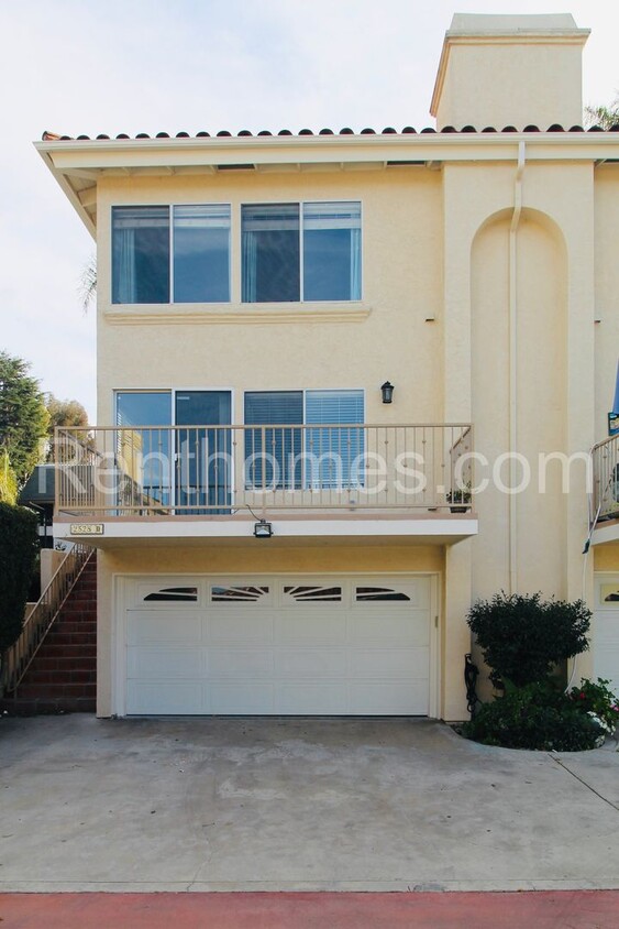 Foto principal - 2528 Navarra Dr