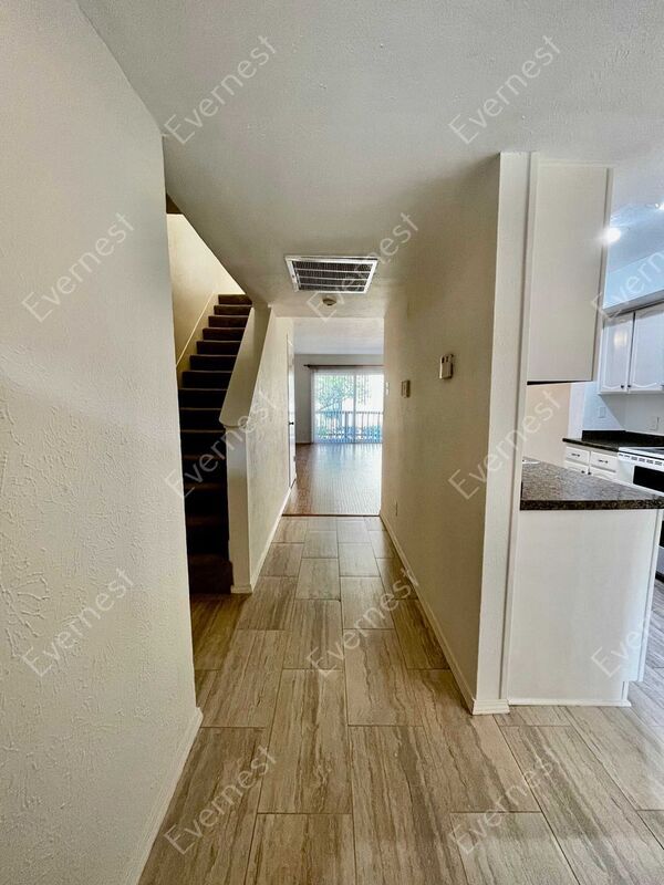 Foto del edificio - 4573 N O'Connor Rd