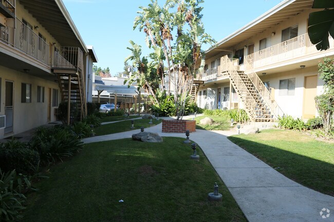 Foothill Village Apartments Apartments La Crescenta, CA