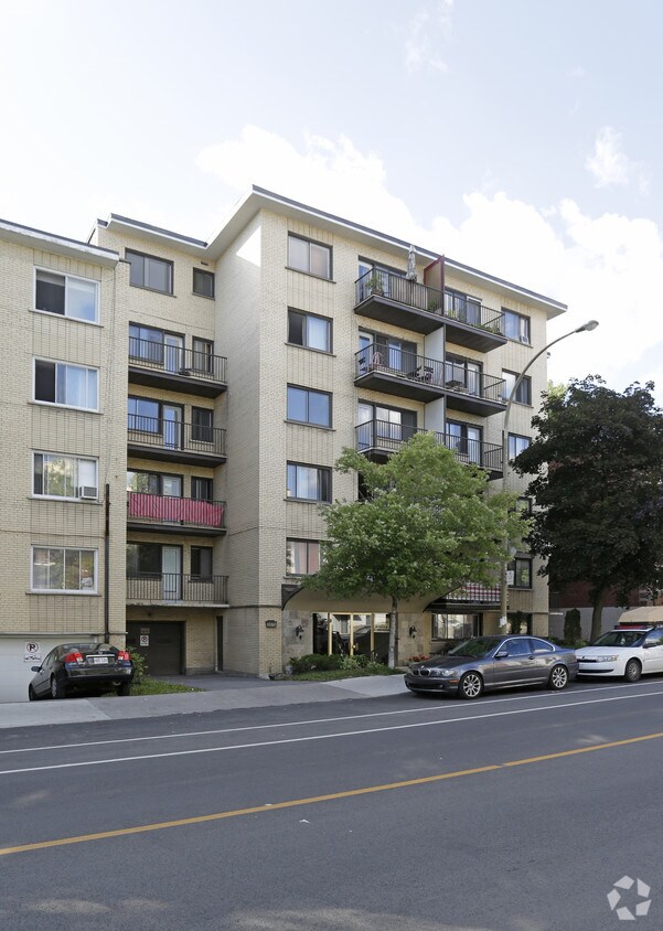 Photo du bâtiment - Le 3375 Édouard-Montpetit