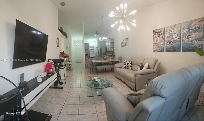Foto del edificio - 6743 NW 192nd Ln