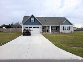 Building Photo - 600 Osprey Landing Dr