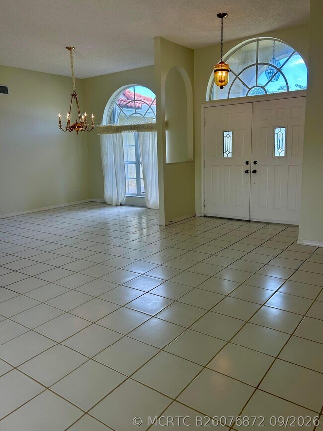 Building Photo - 1224 Lake Breeze Dr