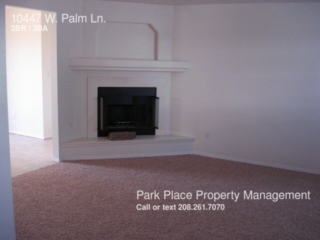 Building Photo - 10447 W Palm Ln