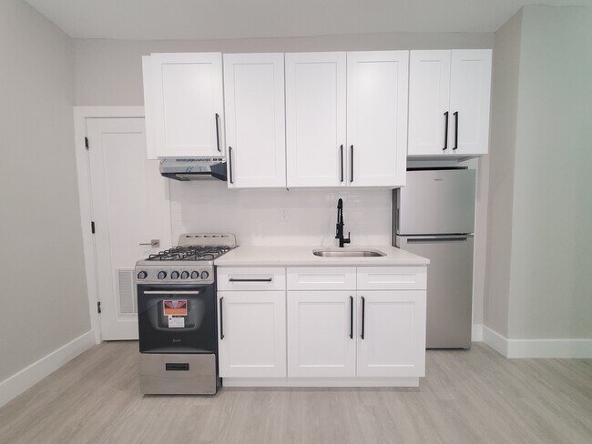 55 Lincoln St 303 - 63 Lincoln St