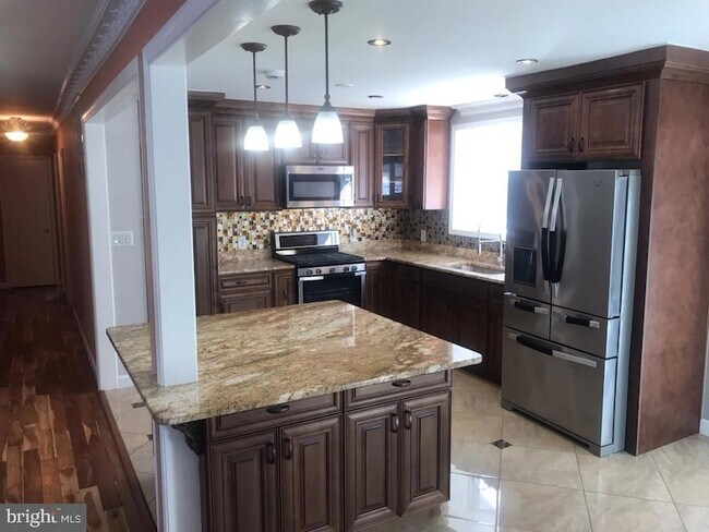 Foto del edificio - 7309 Sheffield Dr