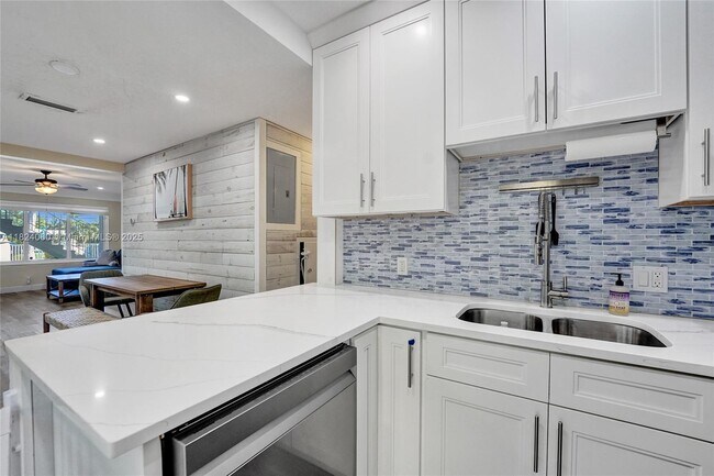 Foto del edificio - 4525 NE 21st Ave
