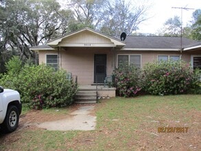 Building Photo - 603 S Valencia Dr