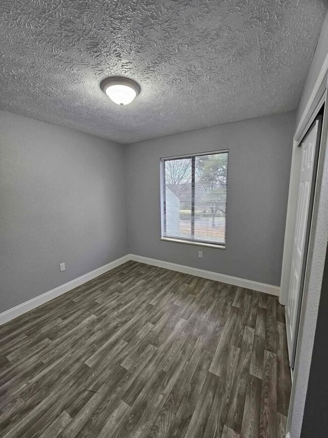 Building Photo - 345 McVey Rd