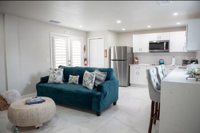 Foto del edificio - 6420 Canary St