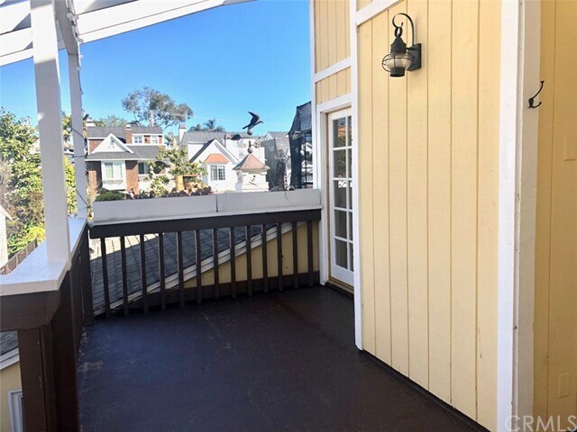 Foto del edificio - 613 Poinsettia Ave