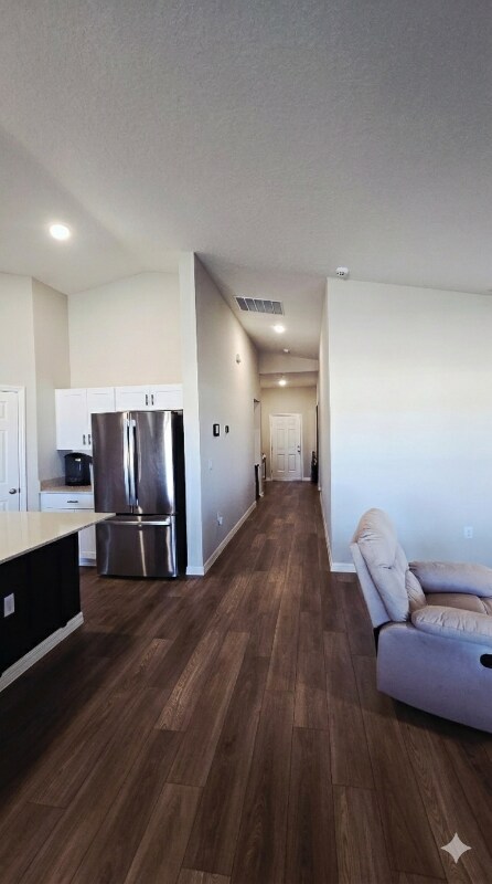 Foto del edificio - 825 Sand Sea Pl