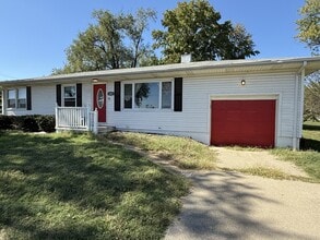 Building Photo - 6009 Old Collinsville Rd