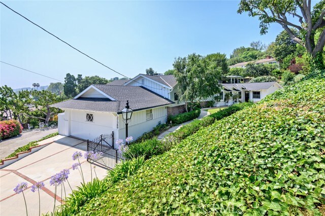 Primary Photo - 27280 Eastvale Rd
