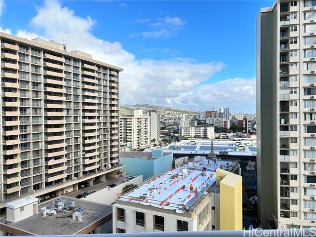 Building Photo - 750 Amana St