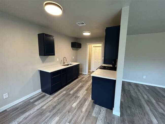 Building Photo - 10026 Caton Pl