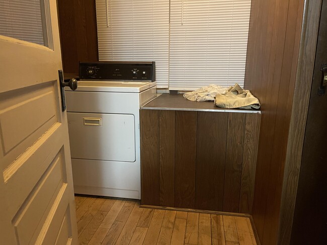 Foto del edificio - 406 Chestnut St
