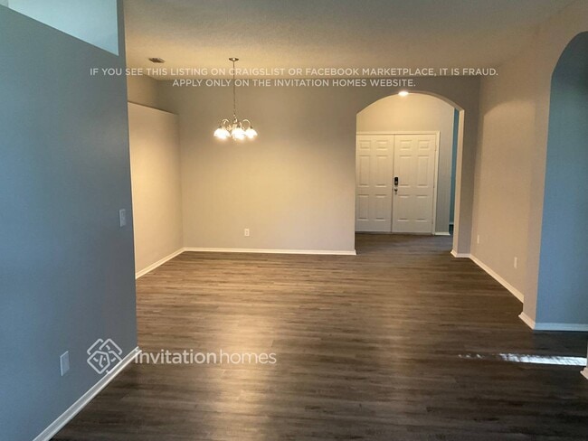 Building Photo - 22521 Laureldale Dr