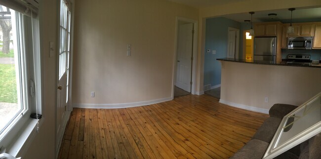 Building Photo - 3075 Arbutus St