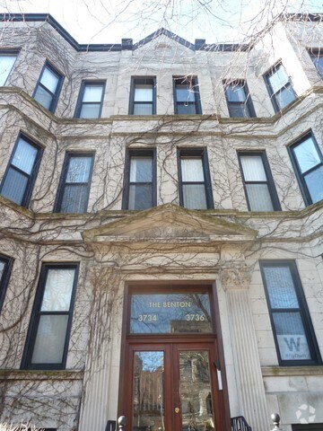 Building Photo - 3734 N Sheffield Ave