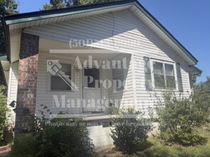 Building Photo - 2824 Raymar Rd