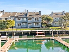 Building Photo - 1 Island Dr