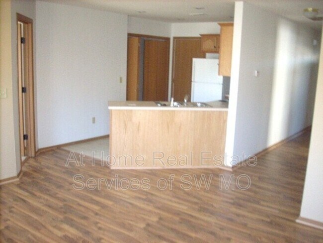 Foto del edificio - 1103 S Clifton Ave