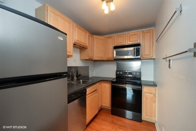 Foto del edificio - 720 W Gordon Terrace