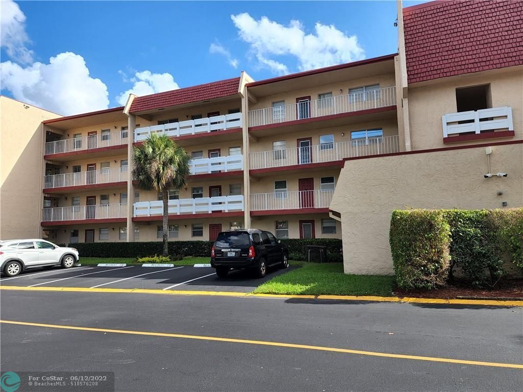 1005 Country Club Dr Unit 406, Margate, FL 33063 Condo for Rent in Margate, FL