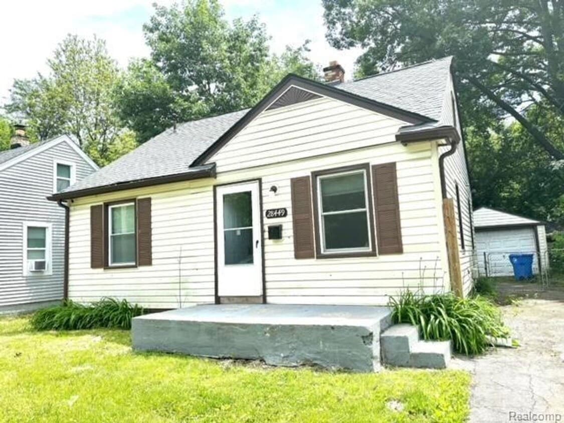 Primary Photo - 28449 Glenwood St