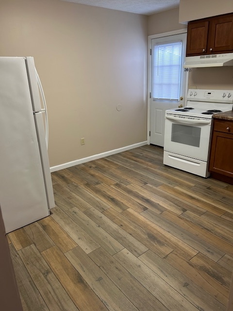 Building Photo - 4795-4817 Rossmoor Pl