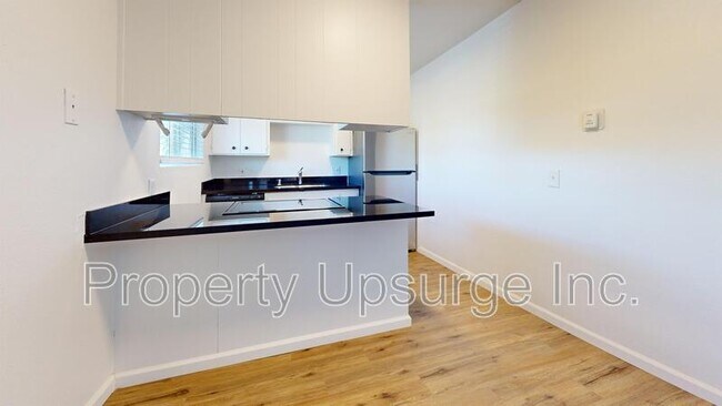 Foto del edificio - 445 Nelson Ave