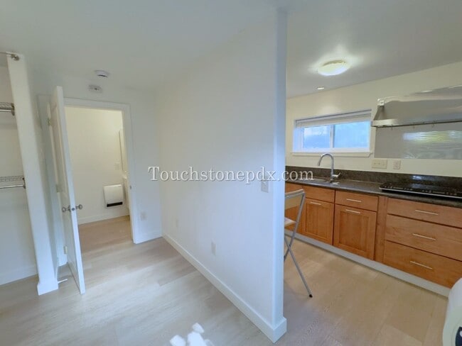 Building Photo - 2025-AZIMUTH1