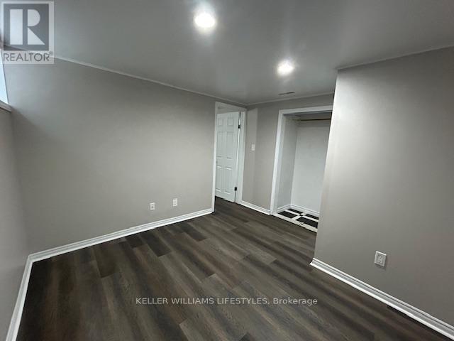 Building Photo - 669 Lorne Ave