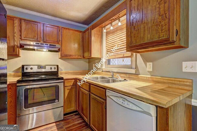 Foto del edificio - 4377 Barrington Pl